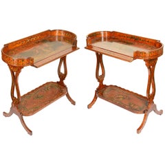 Paire de tables d'appoint en bois de satin du 19ème siècle