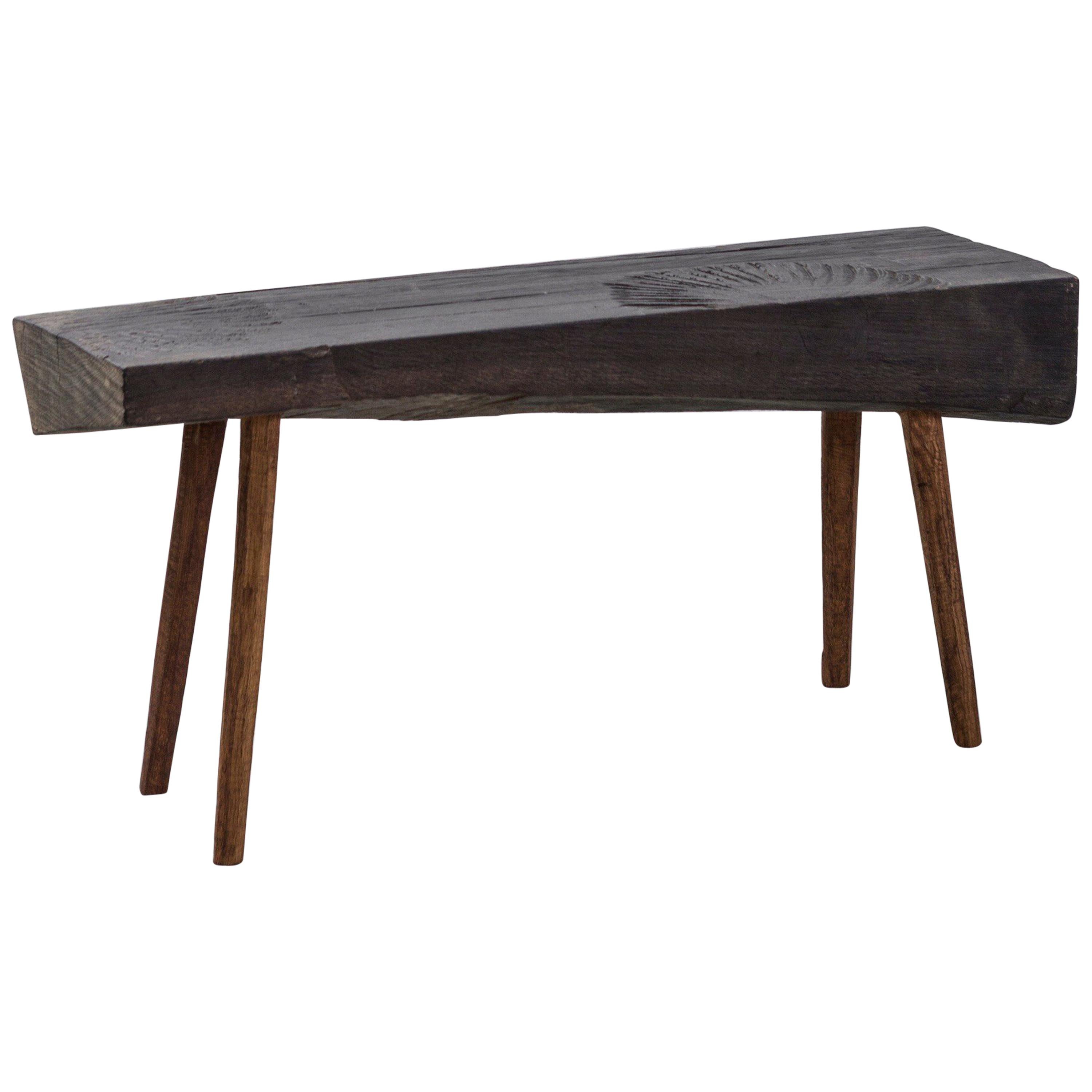 Contemporary Brutalist Style Small Table #4 aus massiver Eiche und Leinöl im Angebot