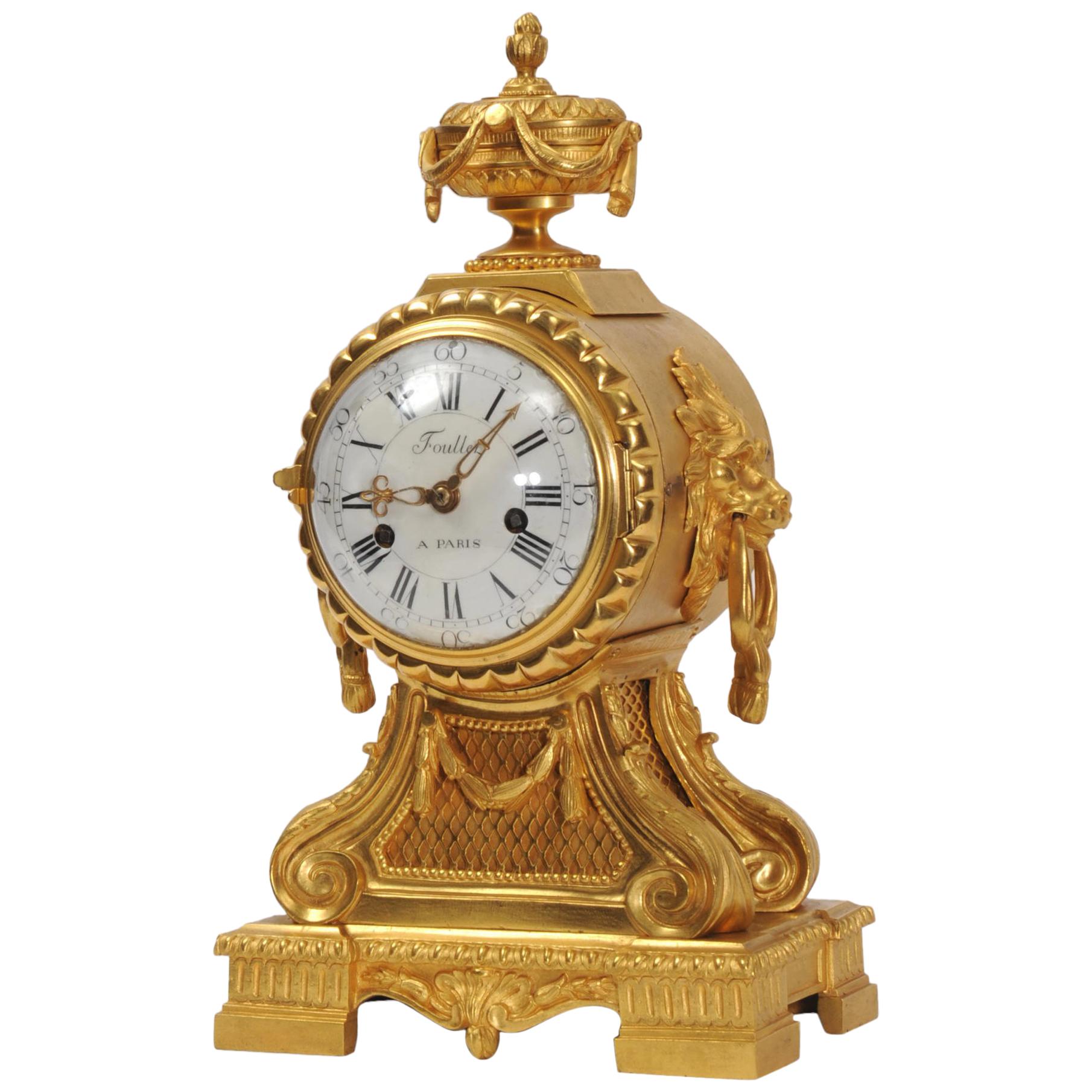 Horloge à tête de tambour française ancienne en bronze doré par Antoine Foullet, vers 1770