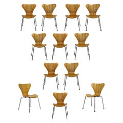 Mid-Century Modern Reproduction Jacobsen Fritz Hansen 12 Molded Side Chairs