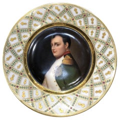 Exceptionnelle assiette ancienne en porcelaine Royal Vienna peinte à la main représentant Napoléon