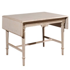 Schwedischer Tisch im neoklassischen Stil der 1910er Jahre aus bemaltem Holz mit geschnitztem Dekor