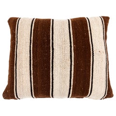 Coussin péruvien à rayures marron