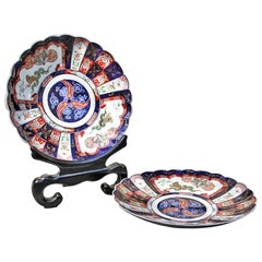 Pair of Japanese Meiji Period Imari Chargers with Scalloped Edges, 19th Century