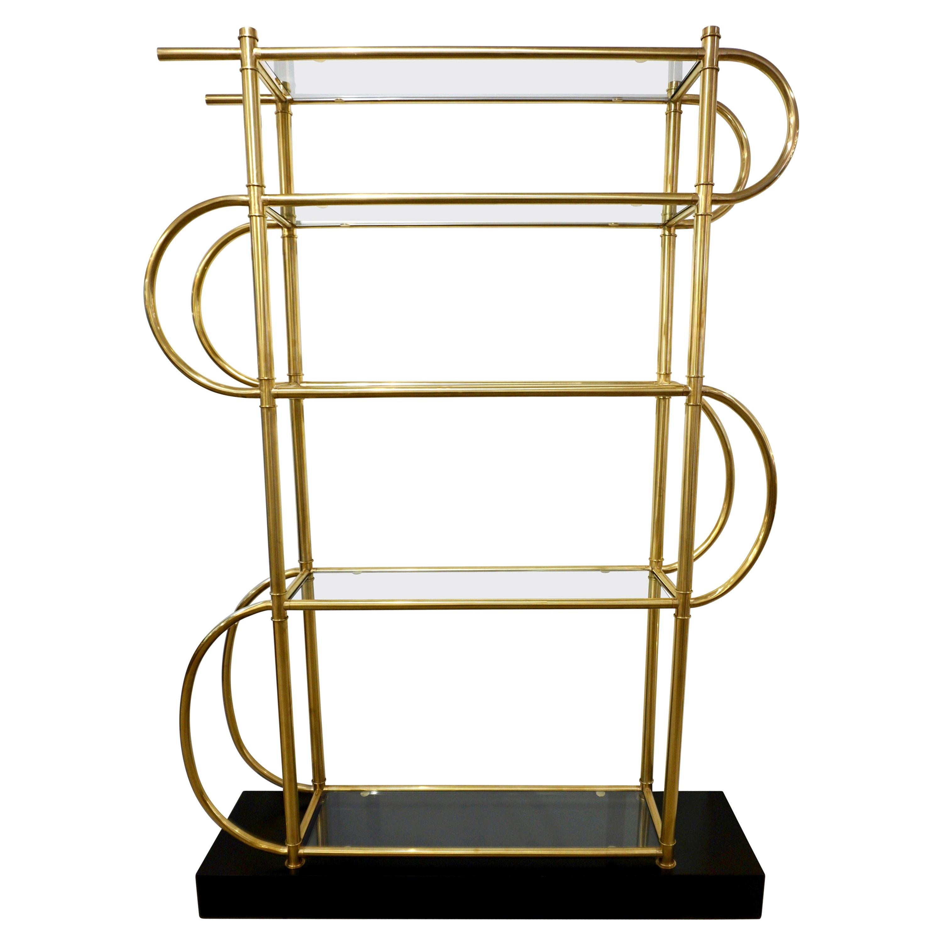 Italian Modern Gold Brass Tubular Shelving Unit Étagère on Black Lacquered Base For Sale
