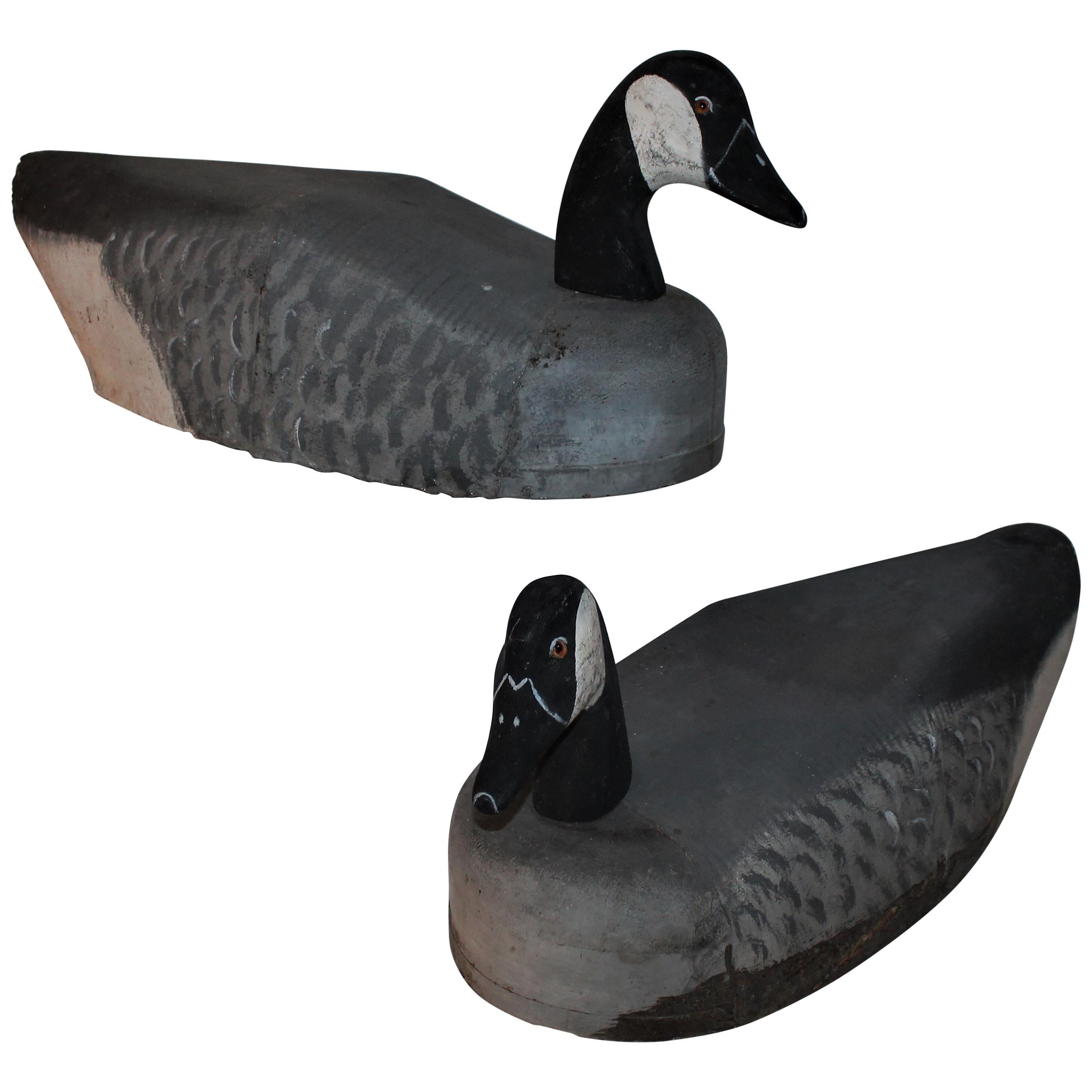 Canadian Geese in Original Paint, Pair For Sale