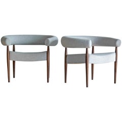 Paar Nanna Ditzel Ring Chairs aus Nussbaum und Wolle für GETAMA:: Dänemark