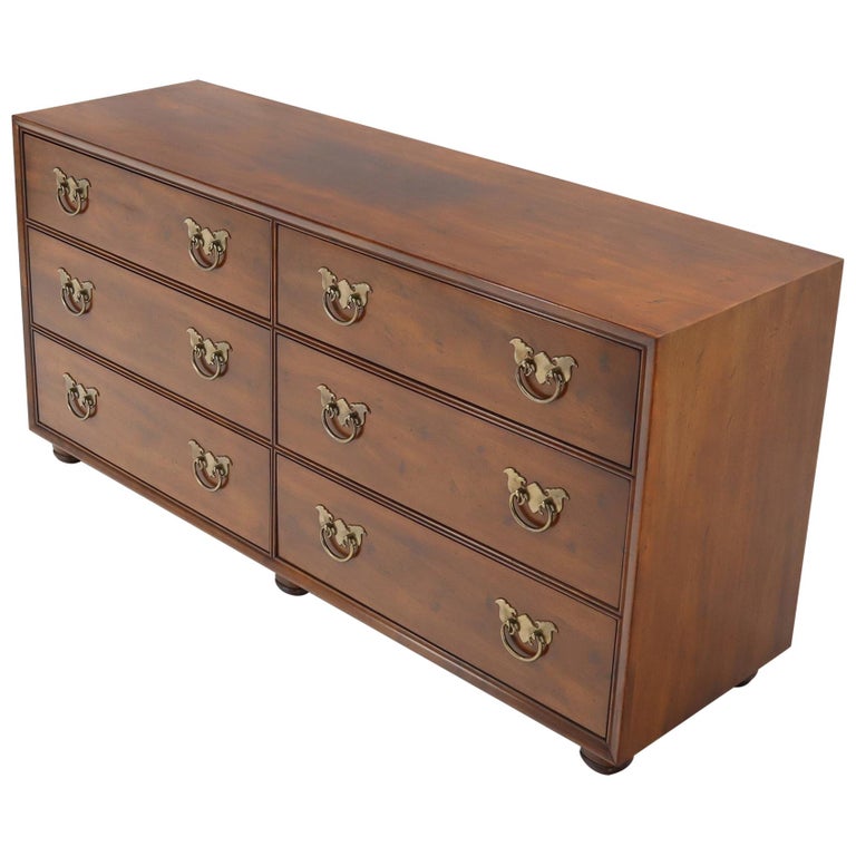 Henredon Horse Shoe Shape Heavy Brass Pulls Double Dresser For