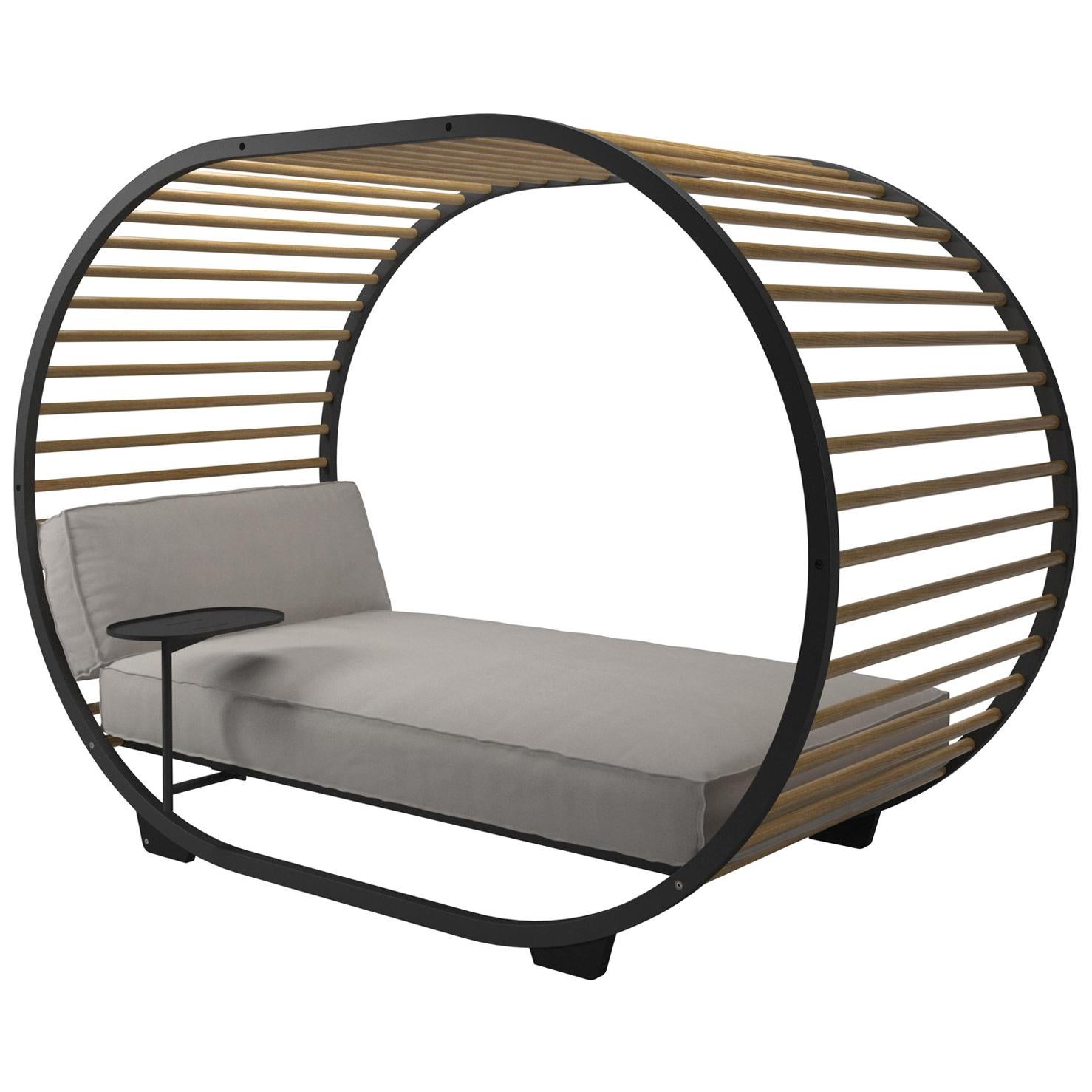 Nest Lounge Outdoor Daybed