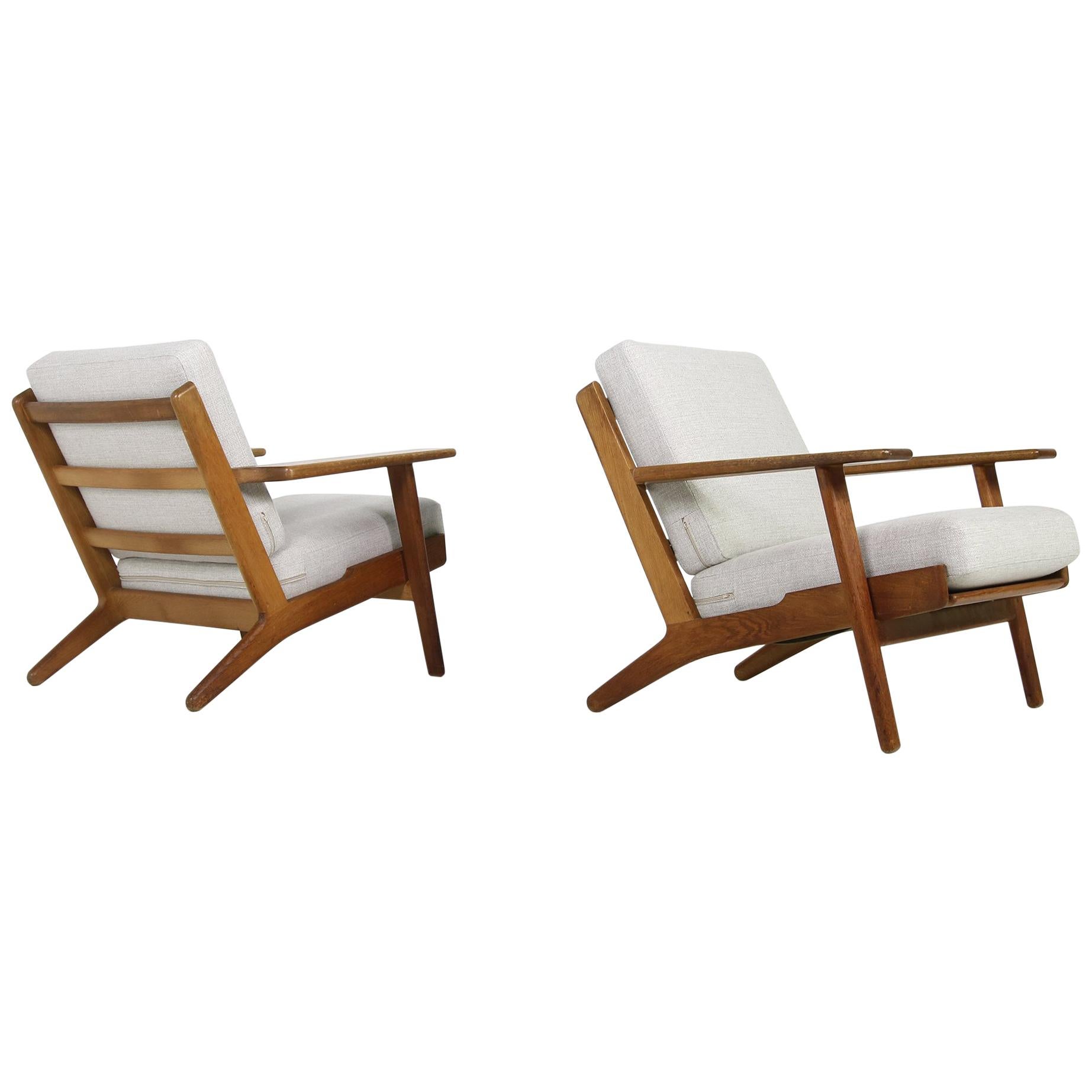 Pair of 1960s Hans J. Wegner Lounge Easy Chairs Mod. GE 290 Oak GETAMA