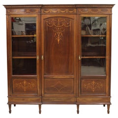 Armoire de bibliothèque ou presse en lin de style Louis XV du 19ème siècle français