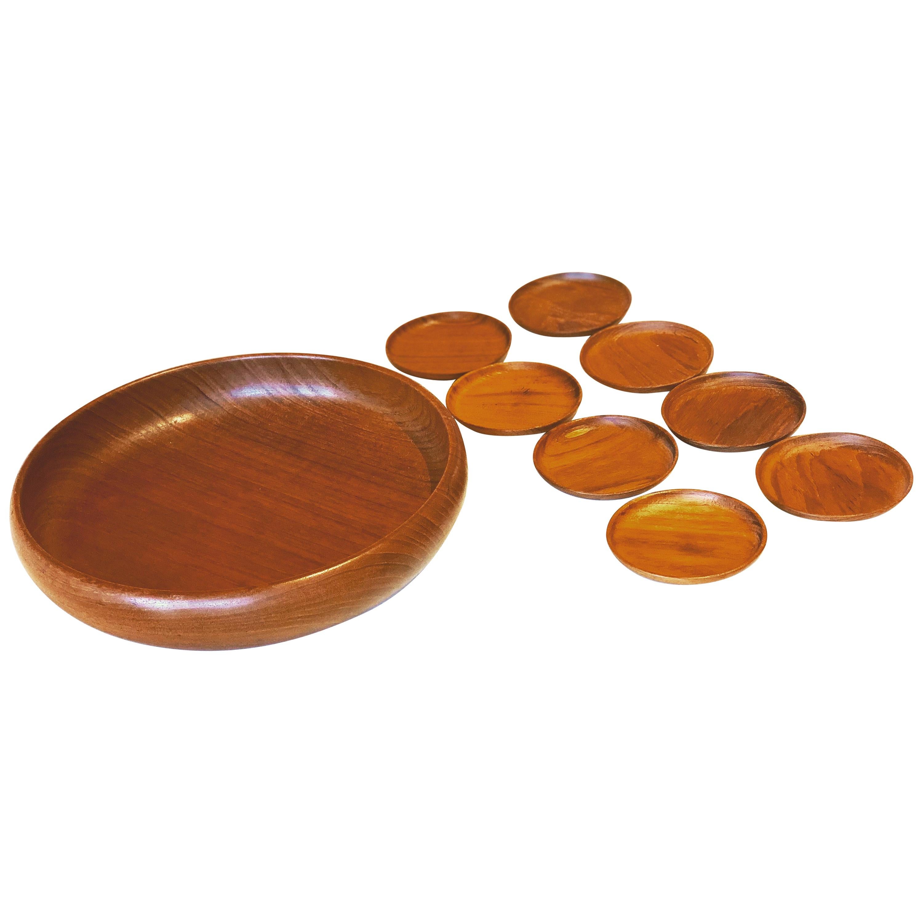 Dani Modern Snack Bowl with Set of 8 Mini-Plates in Solid Teak by Kay Bojesen