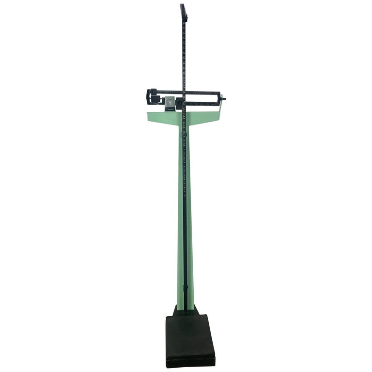 Mid-Century Modern Cast Iron Medical Floor Scale by Continental For Sale at 1stdibs