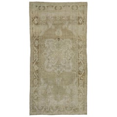 Tappeto turco vintage Oushak con stile missionario e romanticismo francese