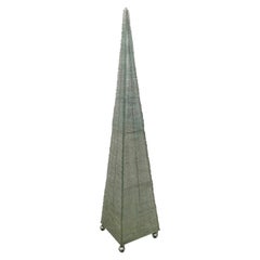 Lampadaire pyramidal vert postmoderne avec perles de verre verts, Italie, années 1980