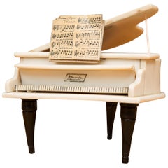 Piano en bakélite minature en édition limitée française