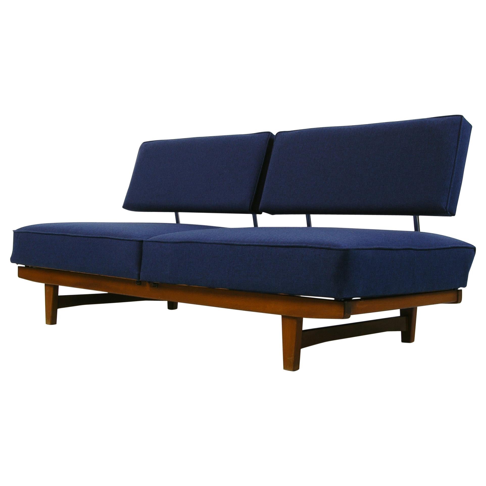 Vintage 1950s Mid-Century Modern Knoll 'Stella’ Convertible Daybed Sofa Couch