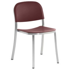 Emeco 1 Zoll Stapelstuhl aus gebürstetem Aluminium und Bordeaux von Jasper Morrison