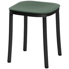 Petit tabouret Emeco de 2,54 cm en aluminium foncé et vert de Jasper Morrison