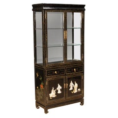 20th Century Black Lacquered and Painted Chinoiserie Wood French Display Cabinet