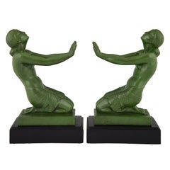 Fayral Pierre Le Faguays Art Deco Bookends with Kneeling Nudes, 1930