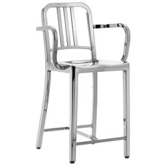 Tabouret de comptoir de la marine Emeco avec accoudoirs en aluminium poli par la marine américaine