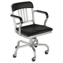 Fauteuil pivotant Emeco Navy en aluminium poli avec dossier en forme de bar par Us Navy