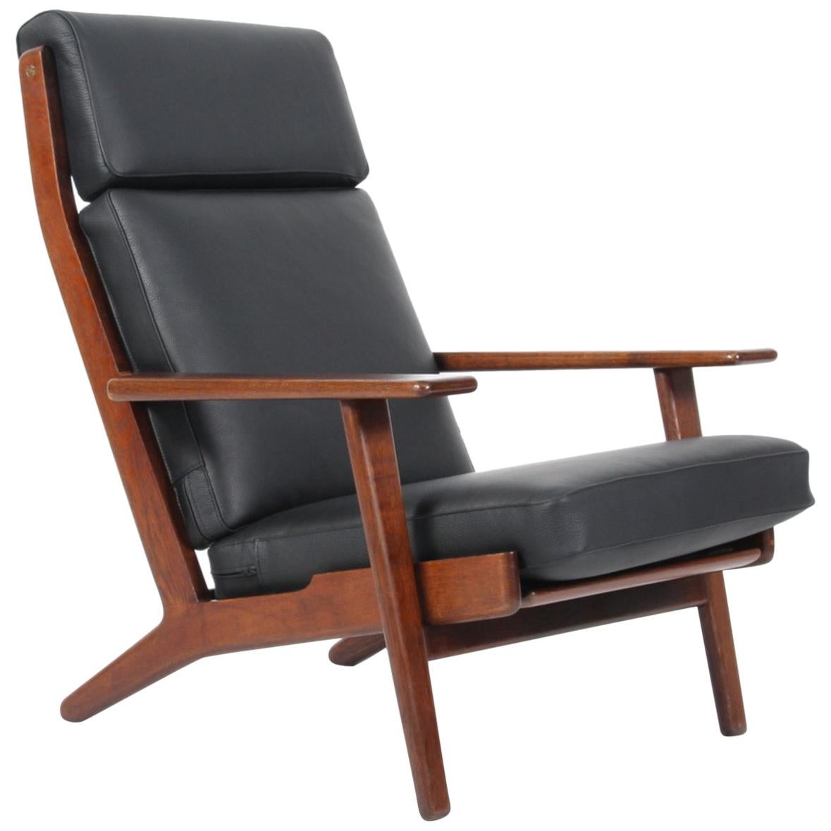 Hans J. Wegner Lounge Chair