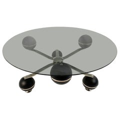 Space-Age Chrome and Laquered Métal Tripod Coffee Table, 1970s