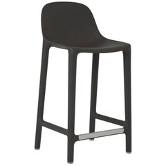 Tabouret de comptoir Broom d'Emeco en gris foncé de Jasper Morrison