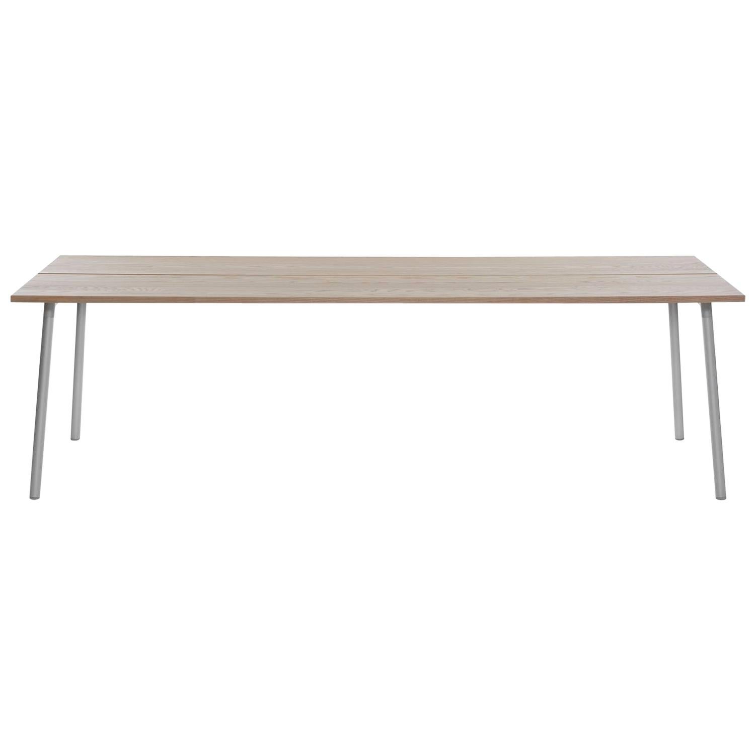 Extra large table Emeco Run en aluminium et frêne de Sam Hecht + Kim Colin