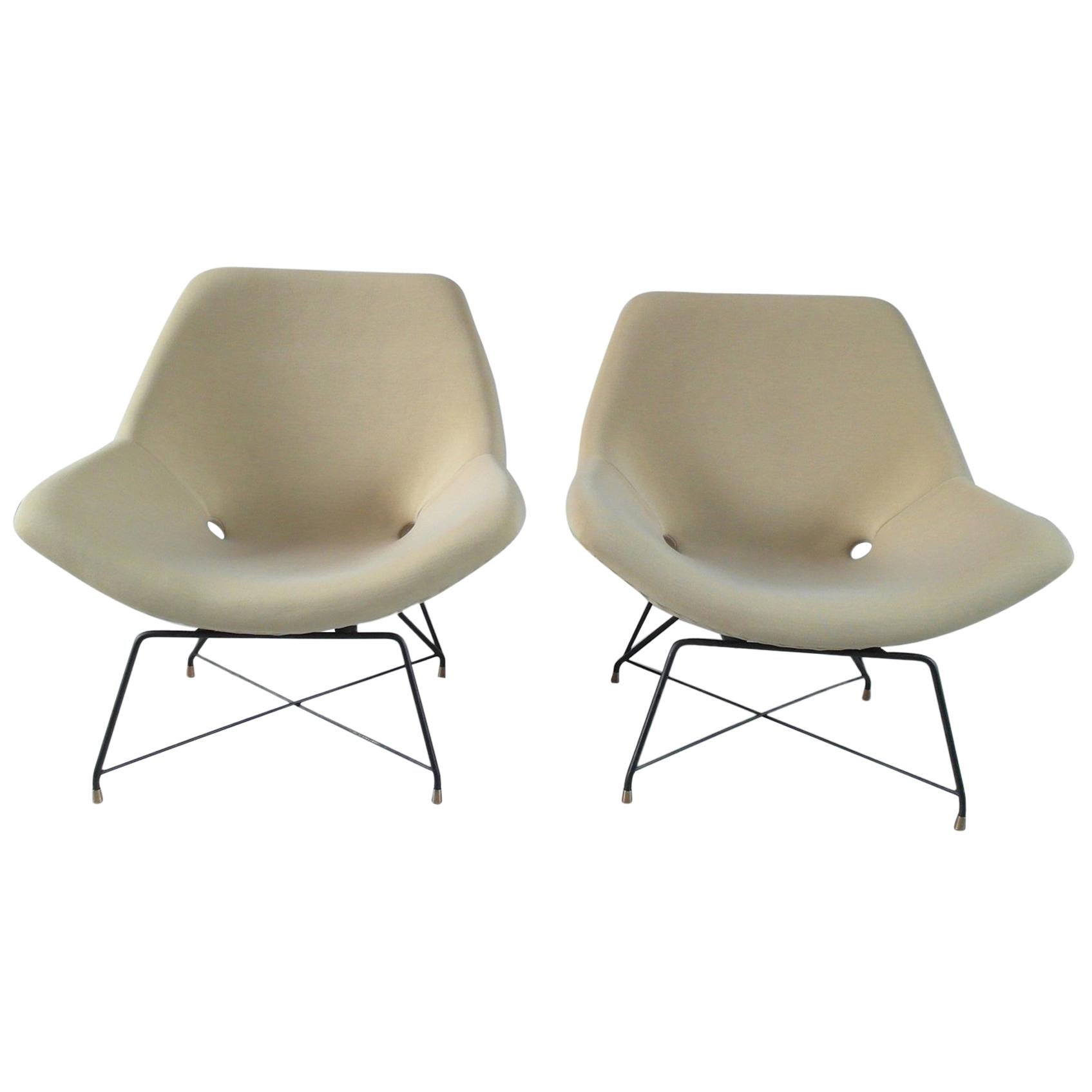 Sculptural Pair of Lounge Chairs by Augusto Bozzi for Saporiti, Italy, 1954 For Sale