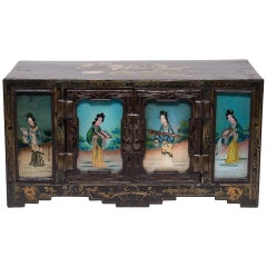 Chinesische Treasure Chest aus Hinterglas. um 1850