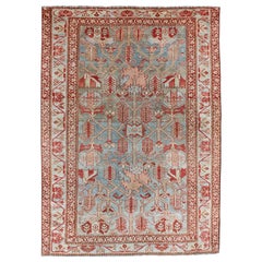 Tapis persan ancien Malayer rouge, bleu clair et pêche avec motif géométrique