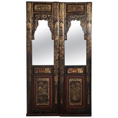 Antique Pair of Brown Lacquered Doors with a Red and Gilt Chinese Decor, 19th Century