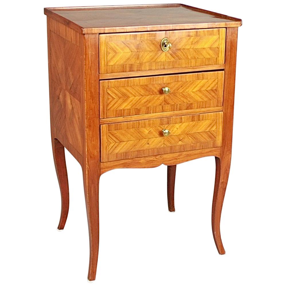 18th Century French Small Louis XV Marquetry Side Table or Table Chiffonnière For Sale
