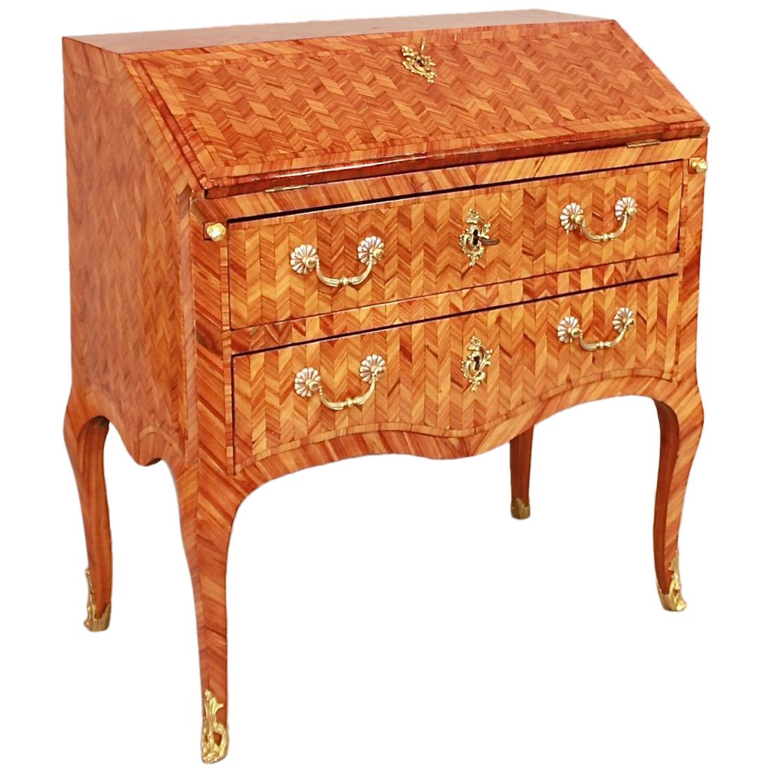 18th Century French Louis XV Herringbone Parquetry Commode à Secrétaire or Desk 