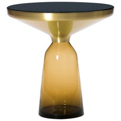 Table d'appoint ClassiCon Bell en laiton et orange ambré de Sebastian Herkner