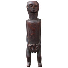 Sculpture ou sculpture en bois d'une figure de fertilité de l'île de Sumba:: Indonésie