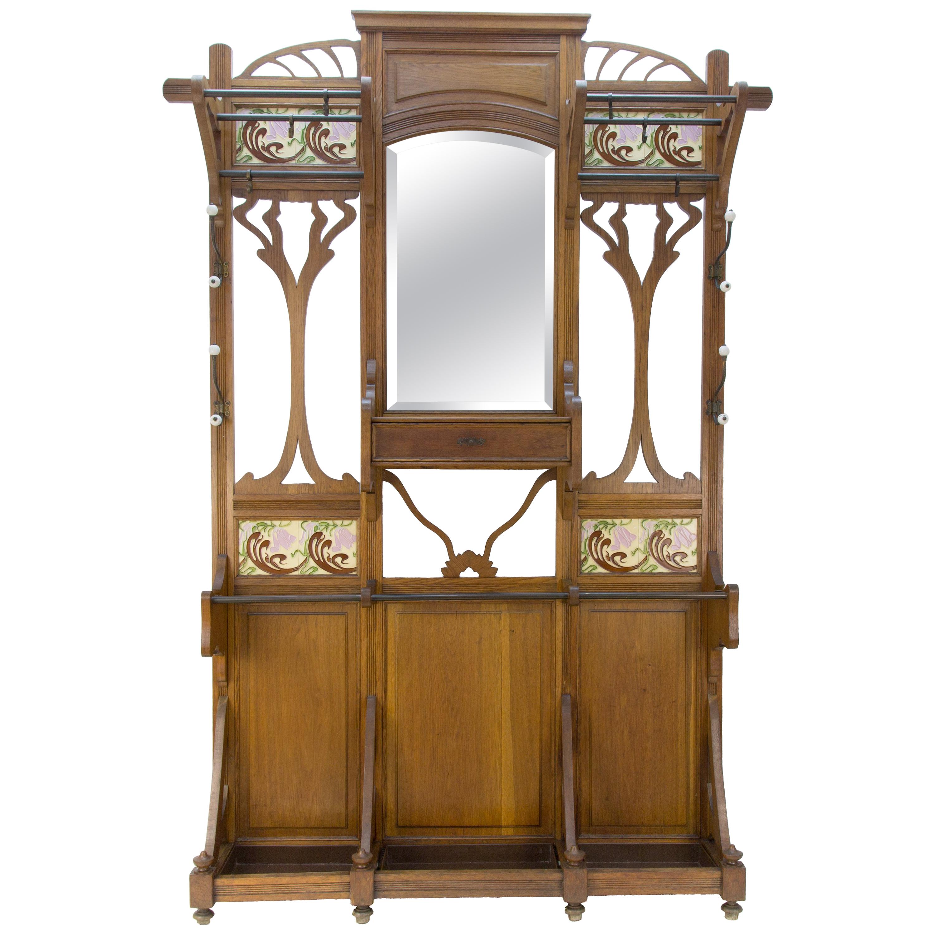 Art Nouveau Hall Stand or Hall Tree in Oak