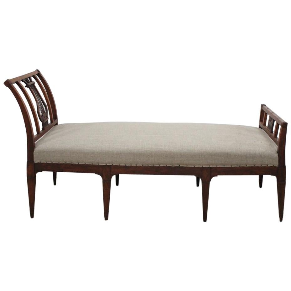 Antique Daybeds For Sale in United Kingdom 1stdibs