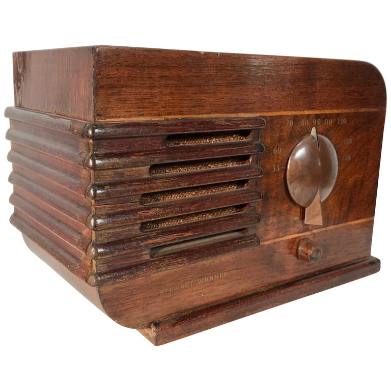 Art Deco Streamline Tabletop Radio by Stewart Warner at 1stDibs ...