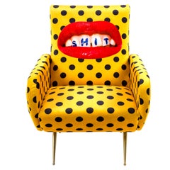 Sillón tapizado Seletti "Mierda" de Toiletpaper Magazine