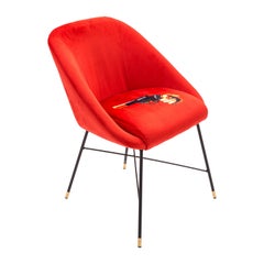 Chaise d'appoint Revolver tapissée de papier toilette Seletti