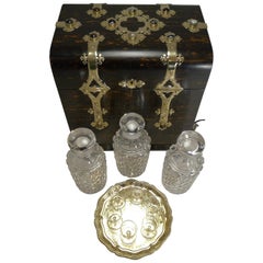 Fino Decantador / Caja de Bebidas Coromandel Inglés Antiguo, circa 1880