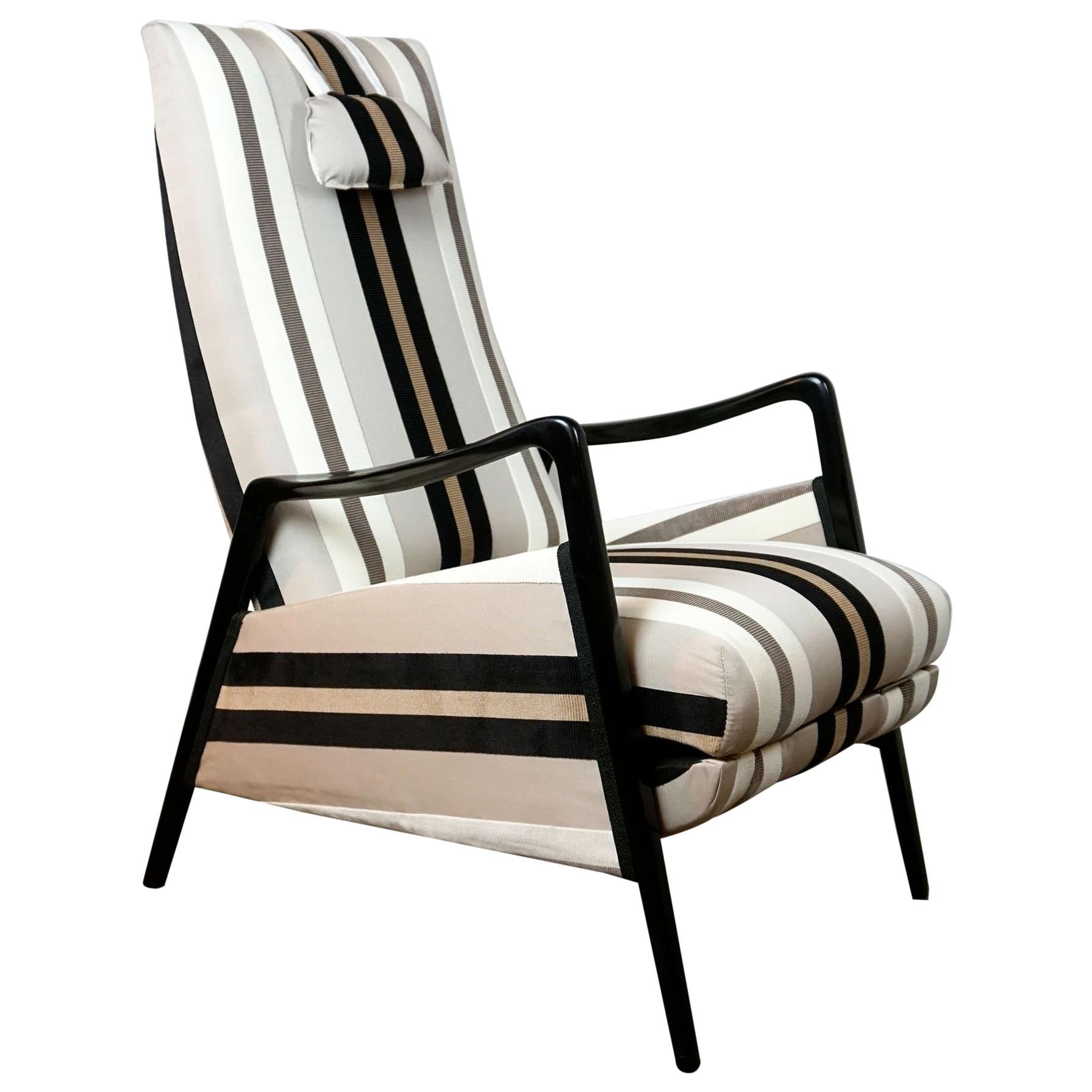 Italian Midcentury Reclinable Lounge Chair in the Style of Gio Ponti