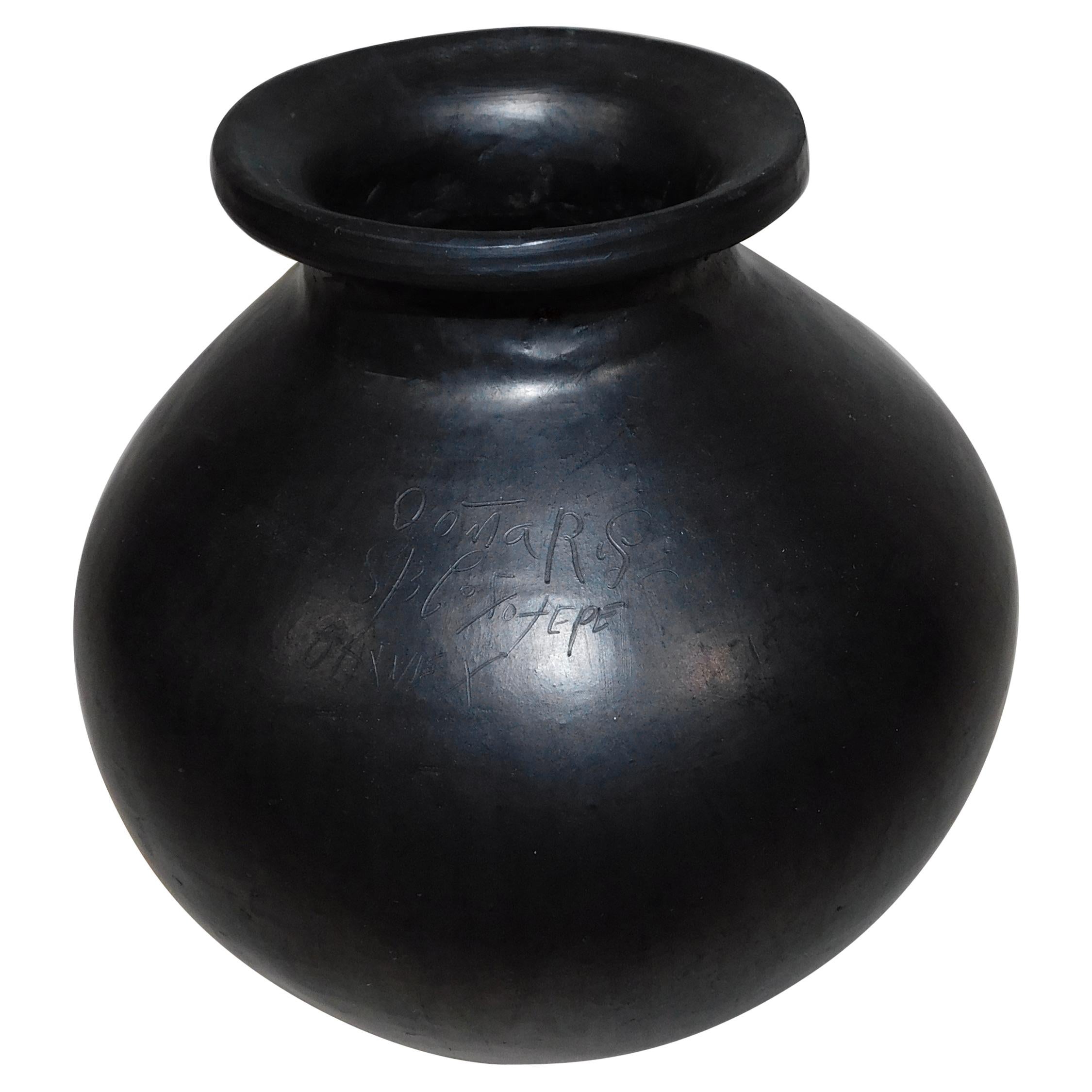 Oaxaca Mexico Large Black Art Pottery Vase Signed Dona Rosa