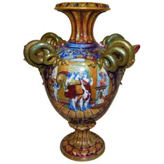 Monumental vase en forme d'urne en céramique majolique italienne vers 1890