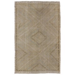 Tapis turc vintage brodé en nuances de marron avec motif géométrique en forme de diamant