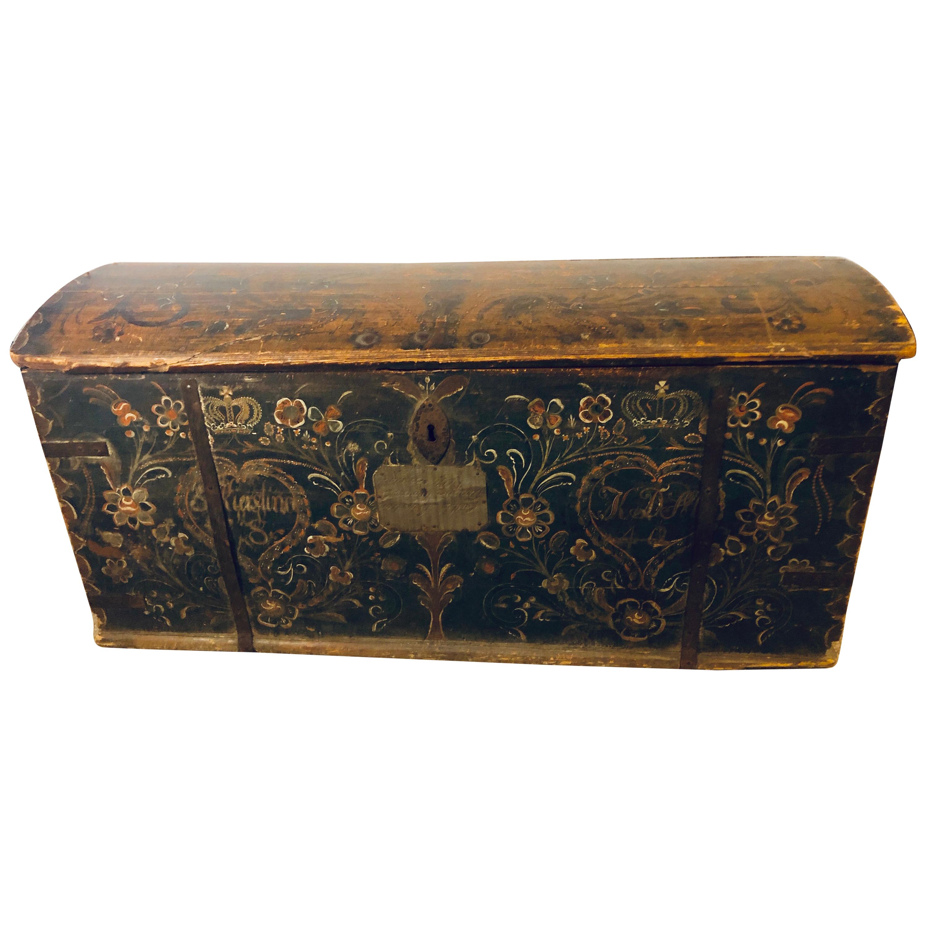 Original Painted Dowry Chest Trunk or Luggage, Dated 1840 For Sale